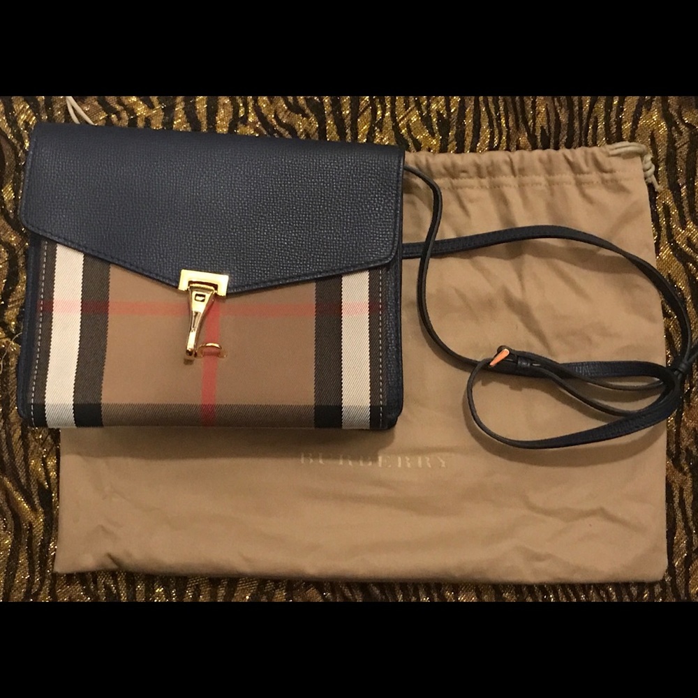 Burberry Macken Purse Small  & House Check Navy